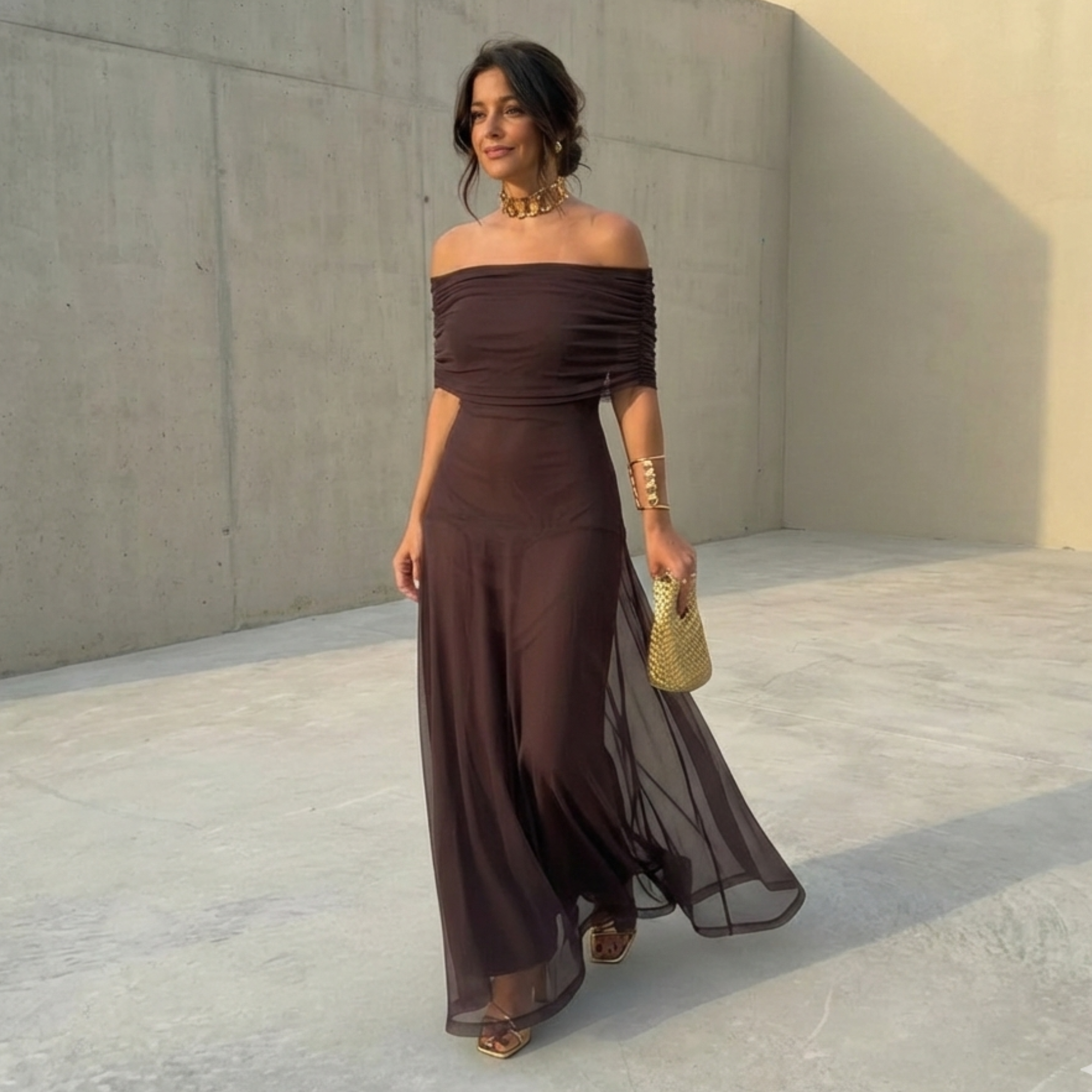 Uma | Abito lungo fluido dal design elegante