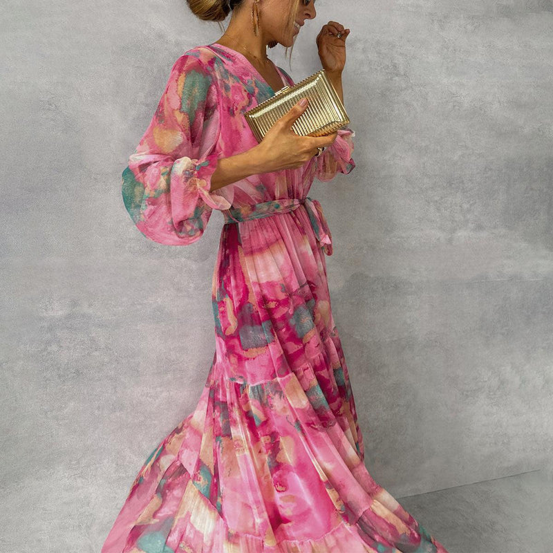 ZOEY | Lebhaftes florales Wickelkleid mit schmeichelhaftem Stufen-Silhouette
