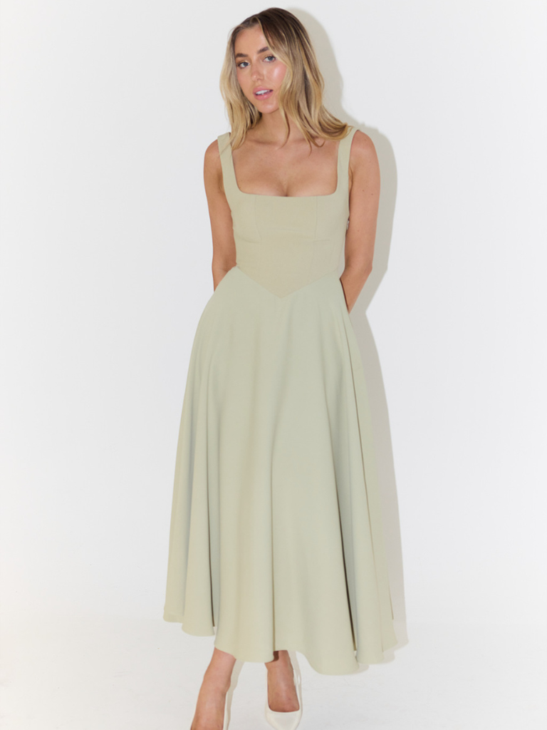 Grace | Abito midi fluido con scollo quadrato