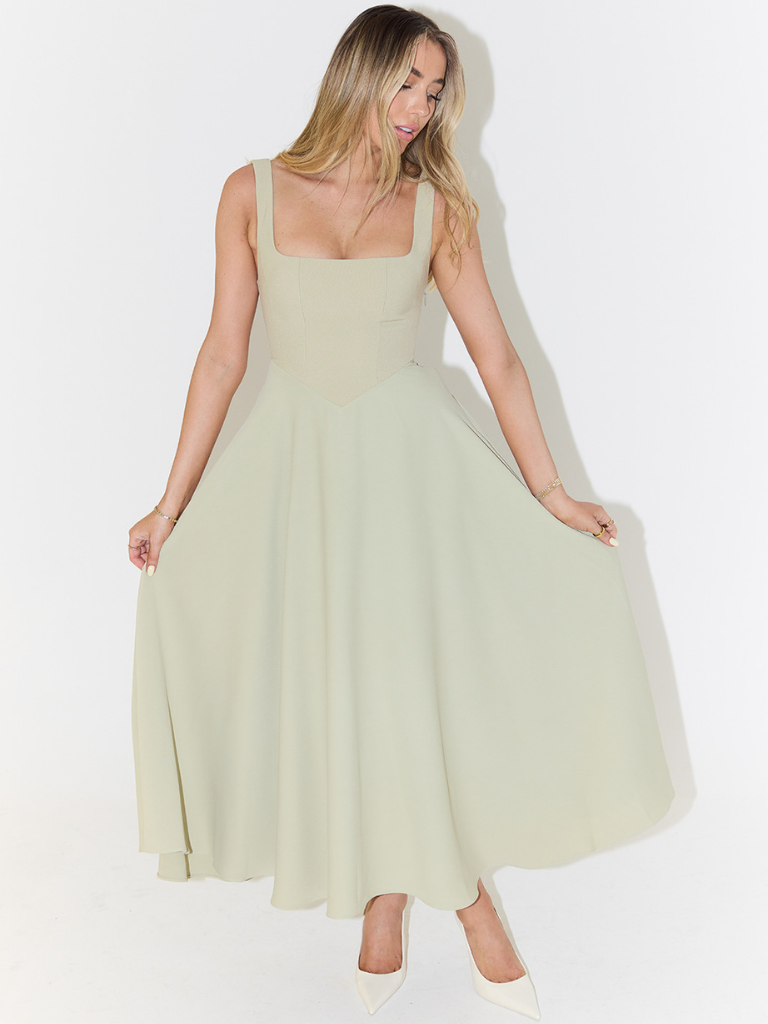 Grace | Abito midi fluido con scollo quadrato